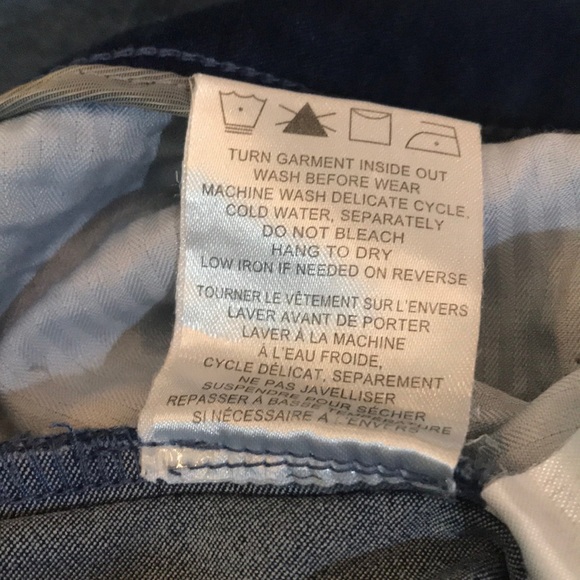 “HAGGAR” Petite Ladies Denim Jeans. - Picture 12 of 14